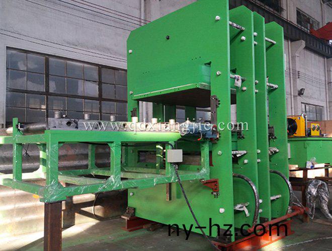 框式平闆硫(liu)化(hua)機(jī)