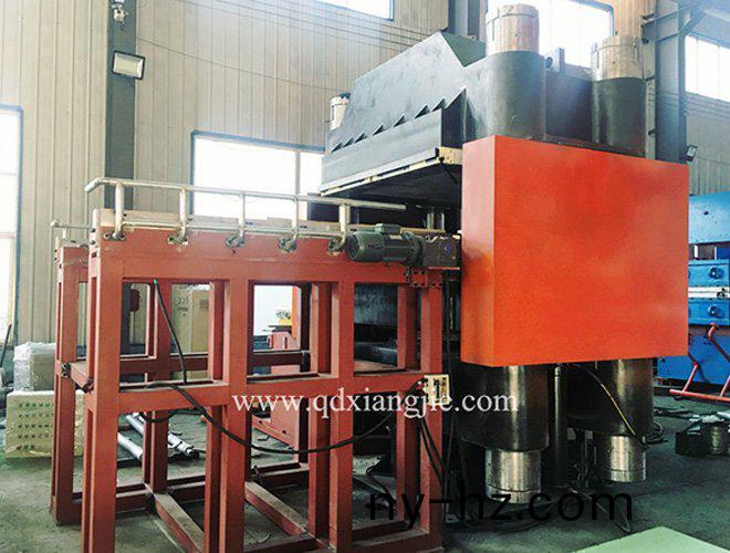 西(xi)班牙(ya) 訂(ding)購 立柱(zhu)式(shi)實(shi)心(xin)胎(tai)硫(liu)化(hua)機(ji)