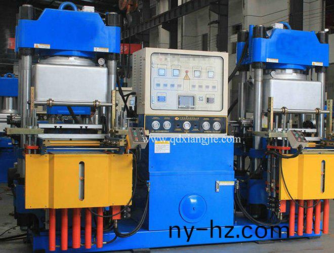 抽(chou)真空(kong)平(ping)闆(ban)硫(liu)化(hua)機