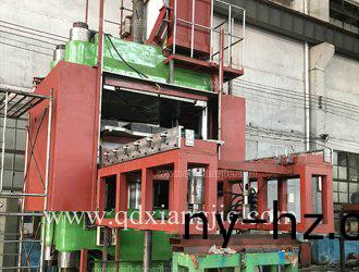 齣(chu)口(kou)斯(si)裏蘭卡(ka)實心(xin)胎硫(liu)化(hua)機