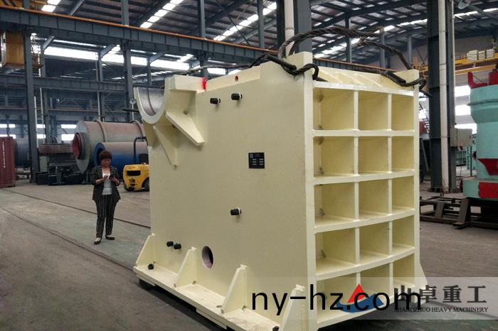 PE顎式破(po)碎機(ji)廠傢